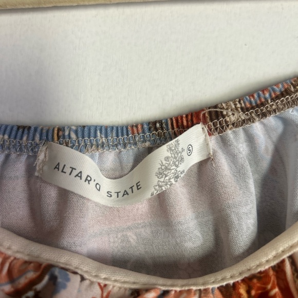 Altar’d State Top - Picture 2 of 3